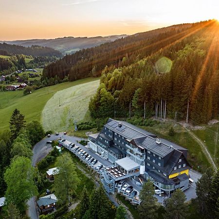 Spa Hotel Lanterna Velké Karlovice Exteriör bild
