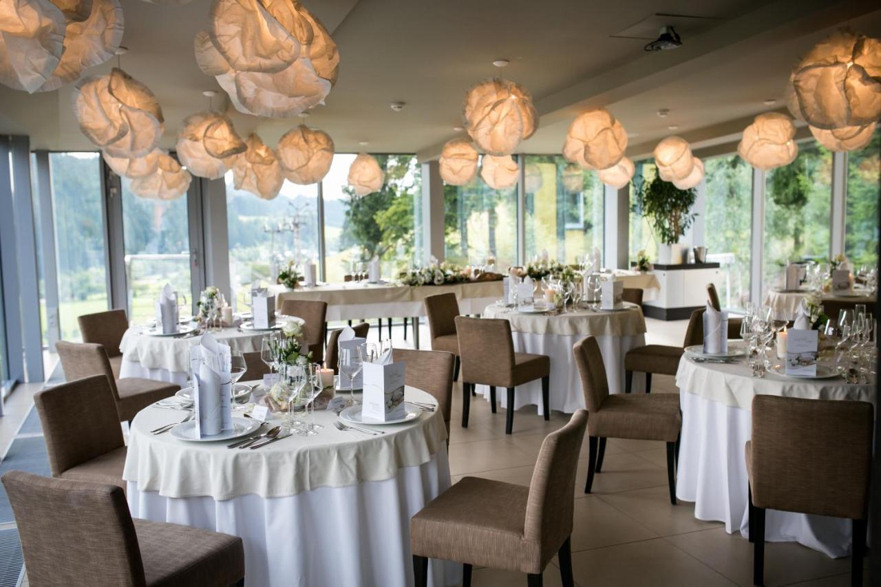 Spa Hotel Lanterna Velké Karlovice Exteriör bild