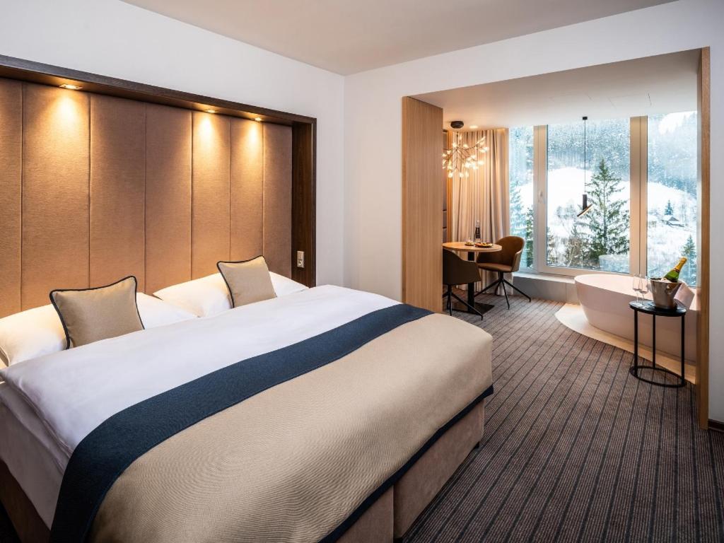 Spa Hotel Lanterna Velké Karlovice Exteriör bild