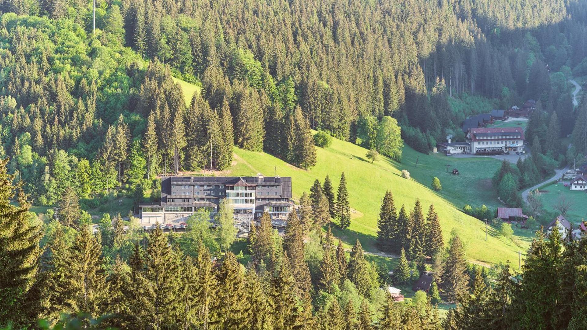 Spa Hotel Lanterna Velké Karlovice Exteriör bild