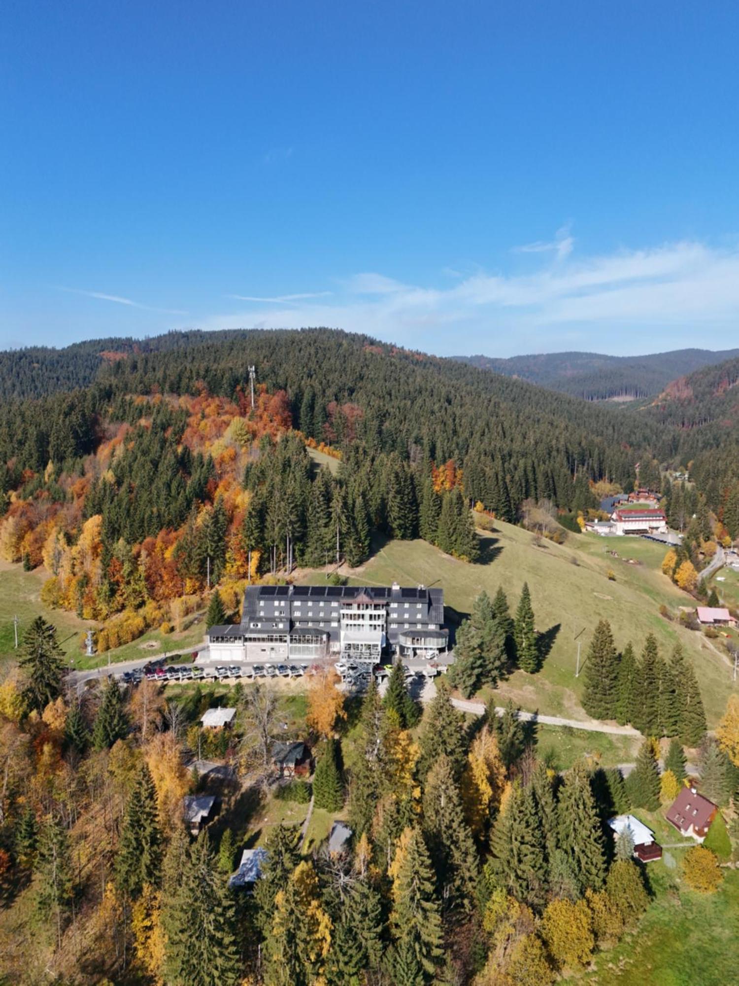 Spa Hotel Lanterna Velké Karlovice Exteriör bild