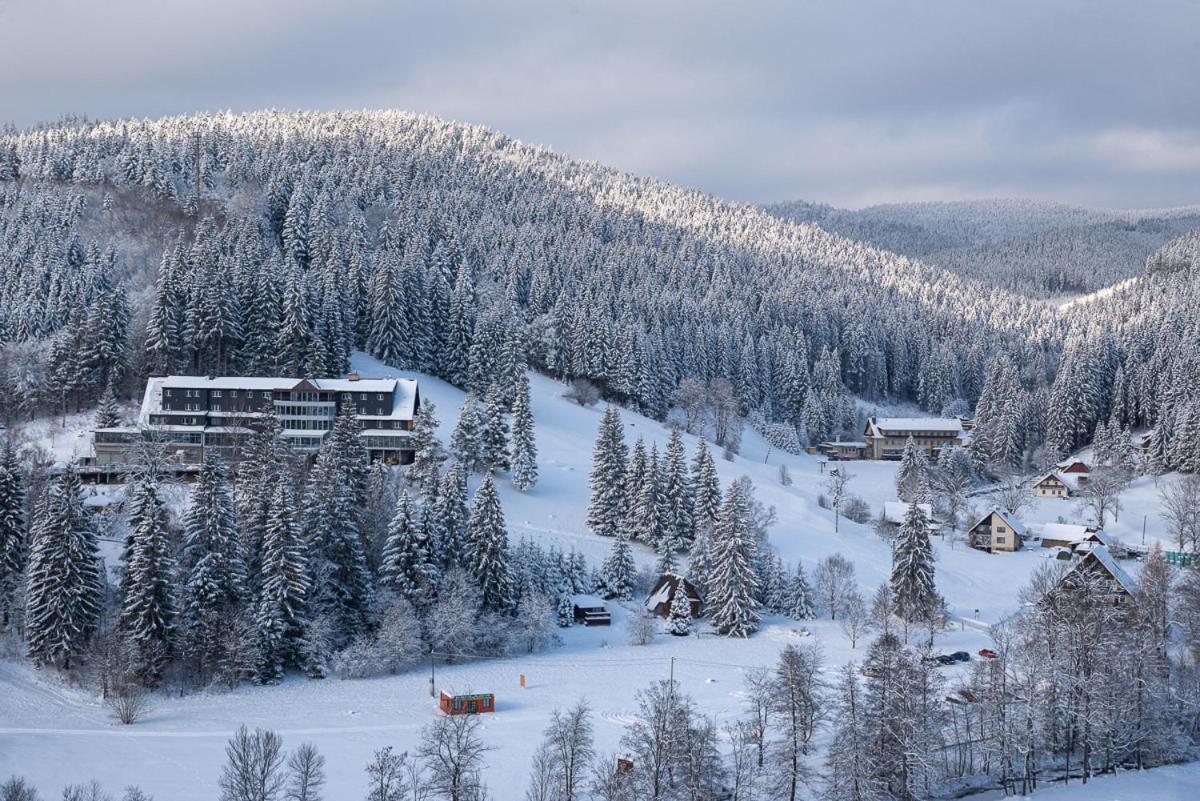 Spa Hotel Lanterna Velké Karlovice Exteriör bild