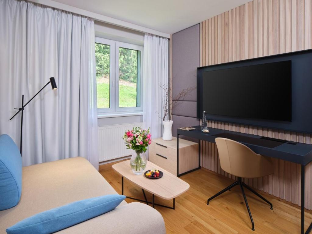 Spa Hotel Lanterna Velké Karlovice Exteriör bild